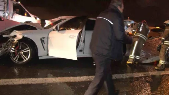 TEM Otoyolu'nda kaza: 2 yaralı