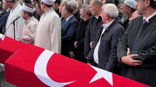 Terör saldırısında hayatını kaybeden çift son yolculuğuna uğurlandı