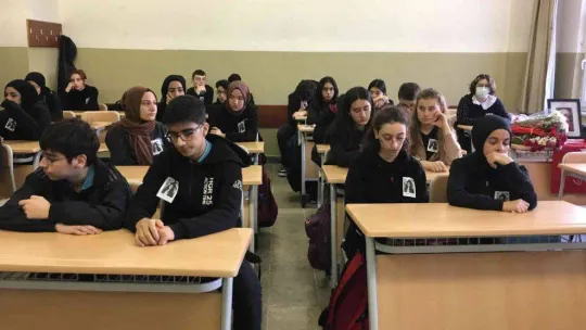 Terör saldırısında hayatını kaybeden Yağmur Uçar okulunda törenle anıldı