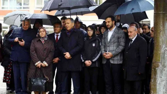 Terör saldırısında hayatını kaybeden Yağmur'un anısına okuluna fidan dikildi