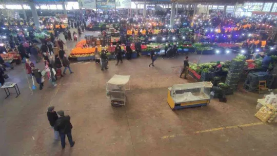 Tezgah yeri anlaşmazlığı kanlı bitti: 4 yaralı