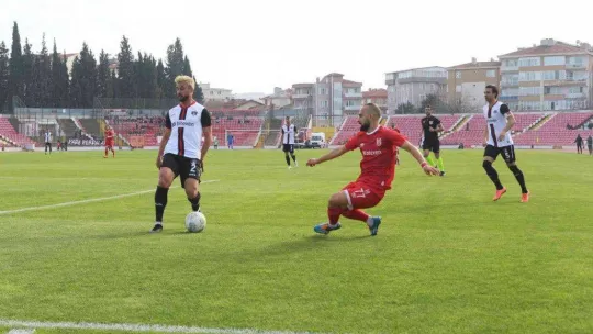 TFF 2. Lig: Balıkesirspor: 0 - Vanspor FK: 3