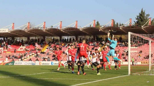 TFF 2. Lig: Balıkesirspor: 0 - Vanspor FK: 3