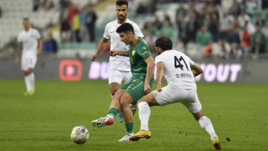 TFF 2. Lig: Bursaspor: 2 - Tarsus İdman Yurdu: 2