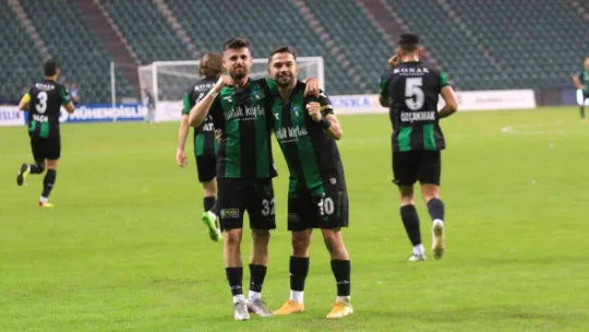 TFF 2. Lig: Kocaelispor: 2 - Adıyaman FK: 0