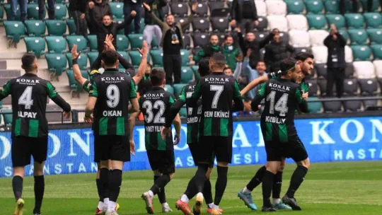TFF 2. Lig: Kocaelispor: 4 - Etimesgut Belediyespor: 0