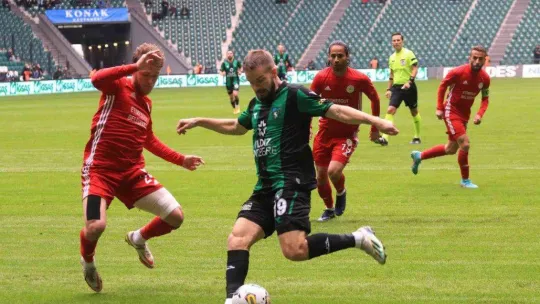 TFF 2. Lig: Kocaelispor: 4 - Etimesgut Belediyespor: 0