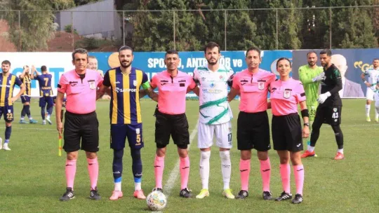 TFF 3.Lig: Belediye Derincespor:1 - Amasyaspor: 1