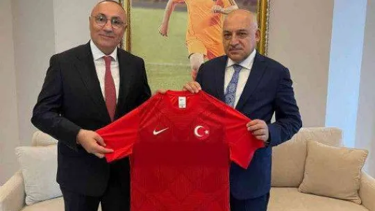 TFF Başkanı Mehmet Büyükekşi, D8 İslam Ülkeleri heyetini ağırladı
