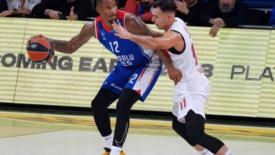 THY Euroleague: A. Efes: 82 - Olympiakos: 71