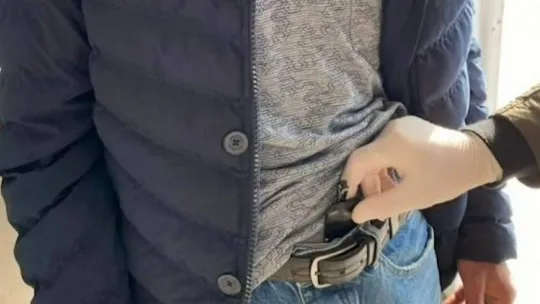 Ticari taksiden yolcu değil tabancalar çıktı