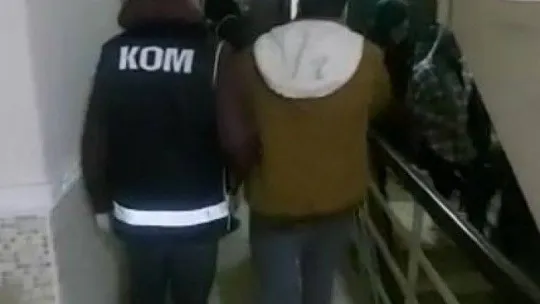 Ticari taksiden yolcu değil tabancalar çıktı