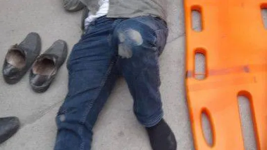 Tırın altında kalan vatandaş yaralandı