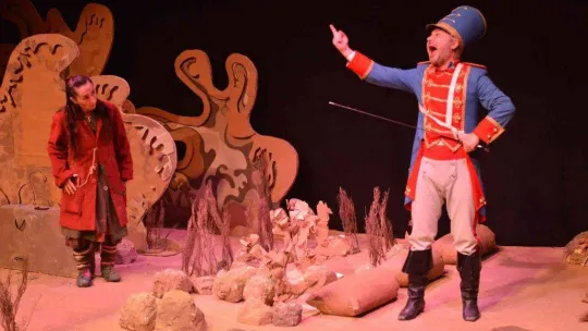 Tiyatro festivaline coşkulu veda