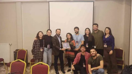 Tiyatroya çocuklardan yoğun ilgi