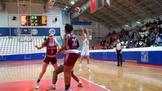 TKBL: İzmit Belediyespor: 82 - Elazığ İl Özel İdare: 76