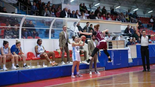 TKBL: İzmit Belediyespor: 82 - Elazığ İl Özel İdare: 76
