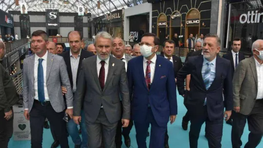 TOBB Başkanı açıkladı: 'TOGG yolda da evde de şarj olacak'