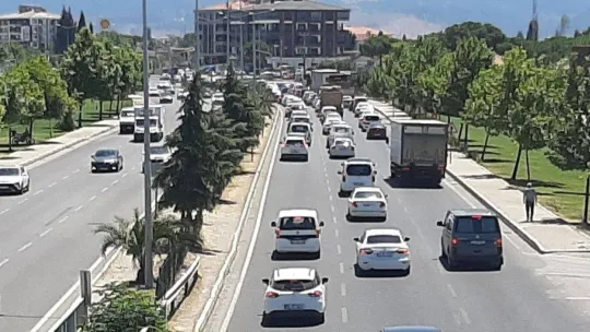 Trafikte tatilcilerin dönüş yoğunluğu başladı