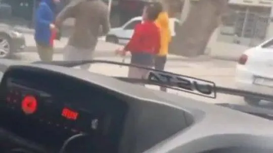 Trafikteki yol verme kavgaları kamerada