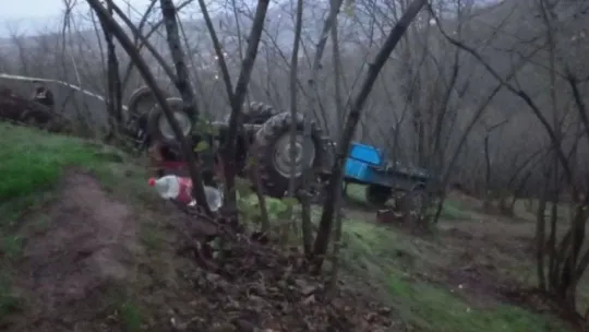 Traktör altında kalan sürücü hayatını kaybetti