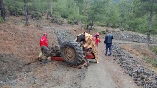 Traktörün altında kalan vatandaş hayatını kaybetti