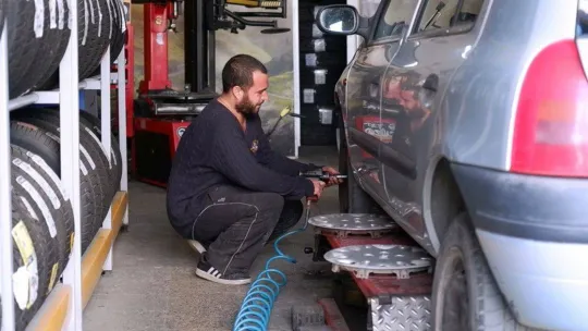 Trakya'da lastikçilerde 'kış lastiği' yoğunluğu