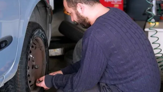 Trakya'da lastikçilerde 'kış lastiği' yoğunluğu