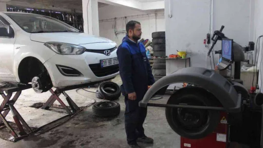 Trakya'da lastikçilerde 'kış lastiği' yoğunluğu