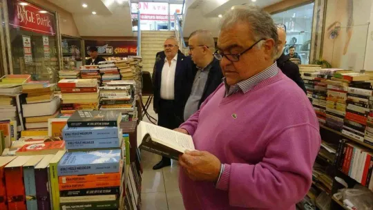 Turgut Özal'a gönderilen 35 yıllık sırrın içinden, bir sır daha çıktı