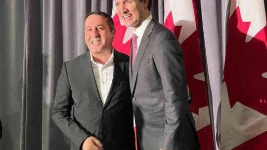 Türk iş adamı Mert, Kanada Başbakanı Trudeau ile bir araya geldi
