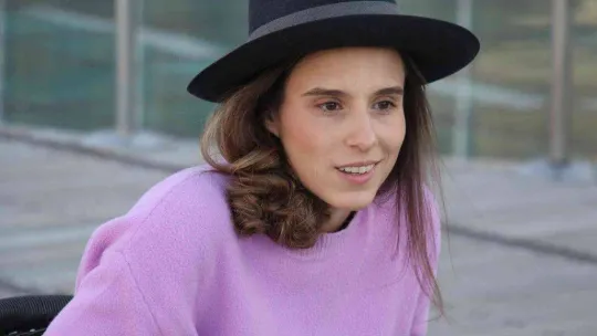 Türkiye'de ilk konserini veren dünyaca ünlü bas gitarist Kinga Glyk'ten özel açıklamalar