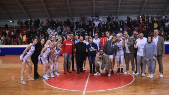 Türkiye Kadınlar Basketbol Ligi: İzmit Belediyespor: 78 - Alanya Belediyespor Antalya Güneşi GSK: 59