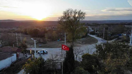 Türkiye'nin dört bir yanından bu köye akın ediyorlar, boş ev kalmadı