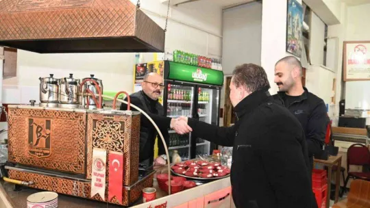 Türkiye'nin en uzun sokaklarından Bağlar asfaltlandı