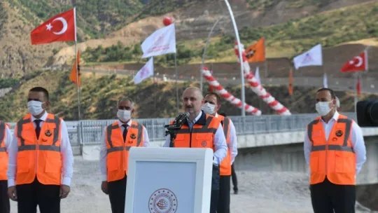 Türkiye'nin en yüksek köprüsünden yaklaşık 1.5 milyon araç geçti