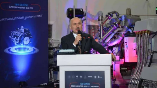 Türkiye'nin ilk yerli lokomotifi Özgün Motor görücüye çıktı