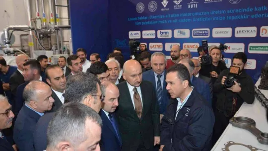 Türkiye'nin ilk yerli lokomotif motoru tanıtıldı