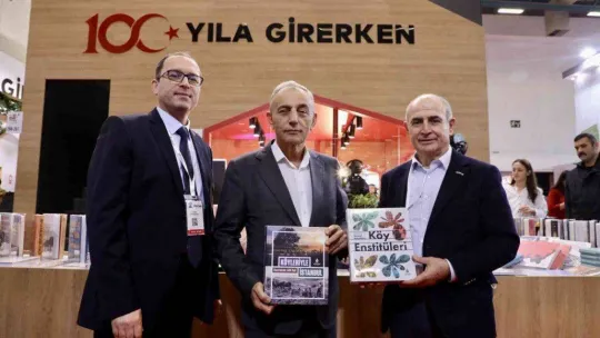 TÜYAP Uluslararası İstanbul Kitap Fuarı 2 yıl aradan sonra kapılarını açtı