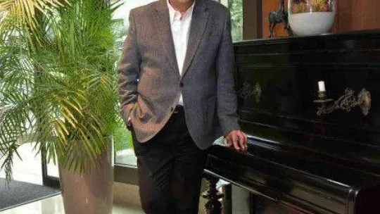 Tüzel: 'Avrupalı turistin tercih etmesi için Türkiye'yi cazibe merkezi haline getirmek gerekiyor'