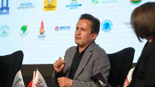 Tuzla Belediye Başkanı Dr. Şadi Yazıcı: 'Dijital okuryazarlık seferberliği başlattık'