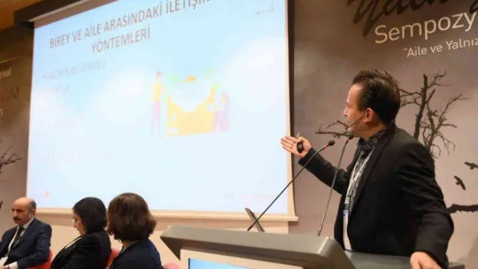 Tuzla Belediye Başkanı Dr. Şadi Yazıcı: 'Teknolojinin olumsuzluklarını giderdiğimiz zaman insanlık için çok önemli olacak'