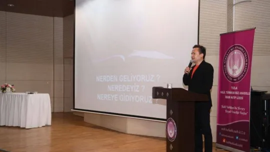 Tuzla Belediye Başkanı Dr. Şadi Yazıcı:  'Dijital okuryazarlığı artırmak için bilişim sınıfı kuruyoruz'
