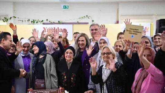 Tuzla'da 'Yaşlılar Festivali' renkli görüntüler oluşturdu