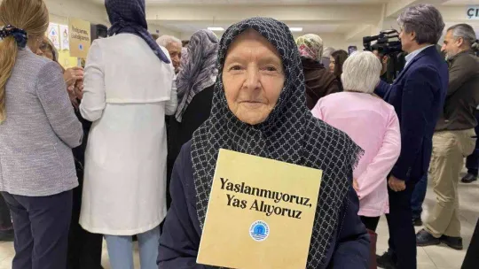 Tuzla'da 'Yaşlılar Festivali' renkli görüntüler oluşturdu