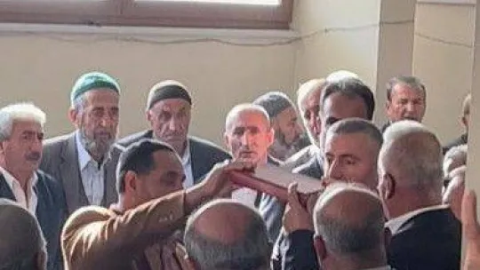 Tuzla'da silahlı saldırı sonrası ailelerden barış yemini