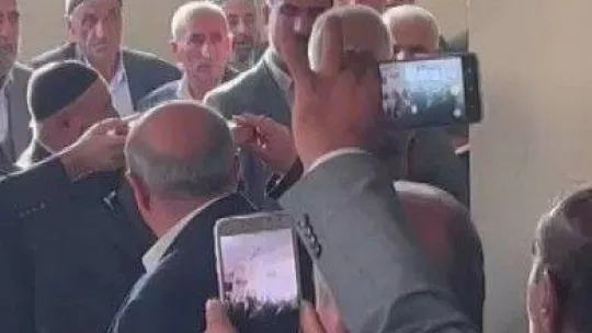 Tuzla'da silahlı saldırı sonrası ailelerden barış yemini