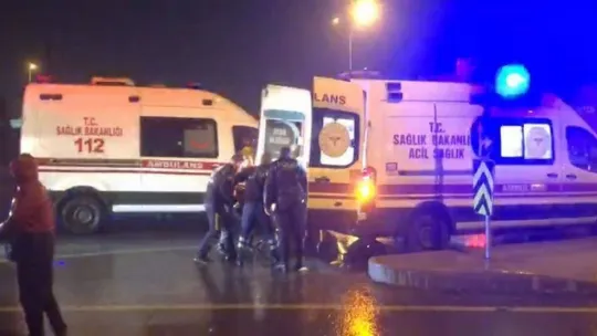 Tuzla'da üniversite öğrencisi otomobiliyle motor kuryeye çarptı: 1 ölü