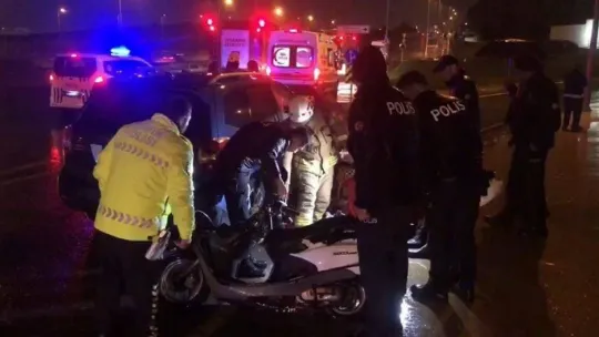 Tuzla'da üniversite öğrencisi otomobiliyle motor kuryeye çarptı: 1 ölü