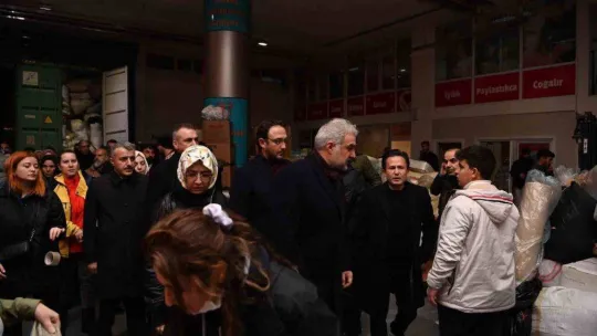 Tuzla deprem bölgelerine yardım ulaşması için tek yürek oldu